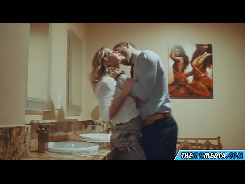 ❤️ Când o blondă cu sânii mari te seduce într-o toaletă publică ❤️  at ro.xywewl.top ❤